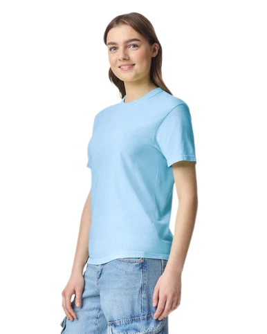 Comfort Colors 1717 heavyweight T-shirt in Chambray, shown on a model from the front.