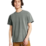 Comfort Colors 1717 heavyweight T-shirt in Grey, shown on a model from the front.